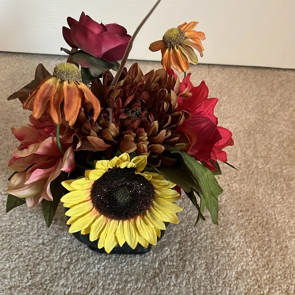Faux Floral Arrangement in Black Vase
